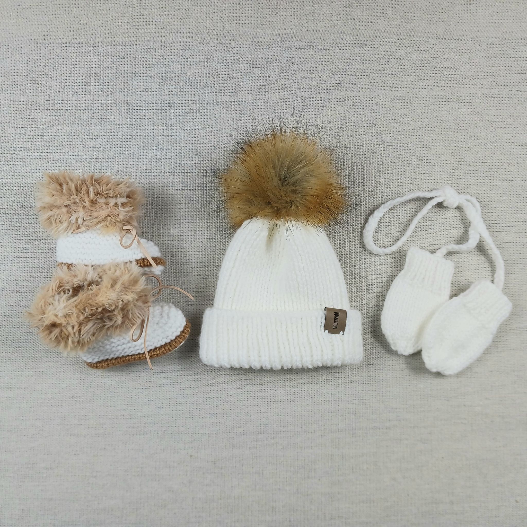 Ensemble évolutif 0-6 mois tuque, bottines et mitaines- Couleur de